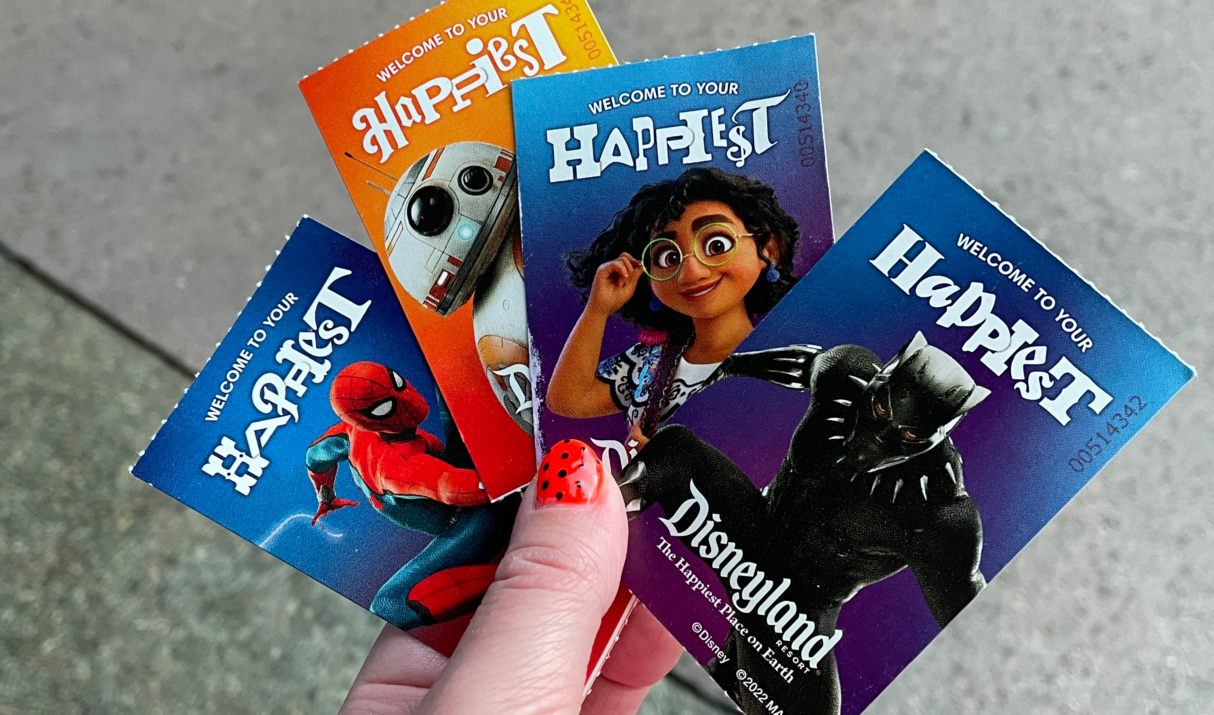 Perks of Park Hopping at The Disneyland Resort